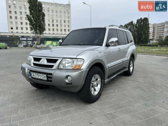 Серый Мицубиси Паджеро Вагон, объемом двигателя 2.97 л и пробегом 299 тыс. км за 8999 $, фото 1 на Automoto.ua