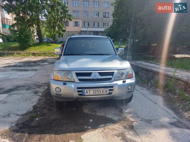 Серый Мицубиси Паджеро Вагон, объемом двигателя 3.2 л и пробегом 270 тыс. км за 8200 $, фото 1 на Automoto.ua