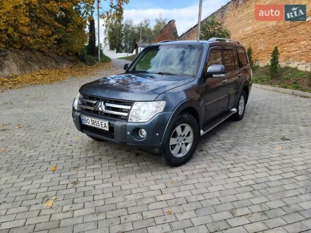 Серый Мицубиси Паджеро Вагон, объемом двигателя 2.97 л и пробегом 290 тыс. км за 9000 $, фото 1 на Automoto.ua