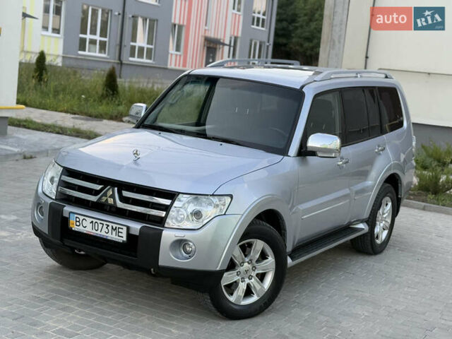 Сірий Міцубісі Паджеро Вагон, об'ємом двигуна 3.2 л та пробігом 147 тис. км за 14500 $, фото 1 на Automoto.ua