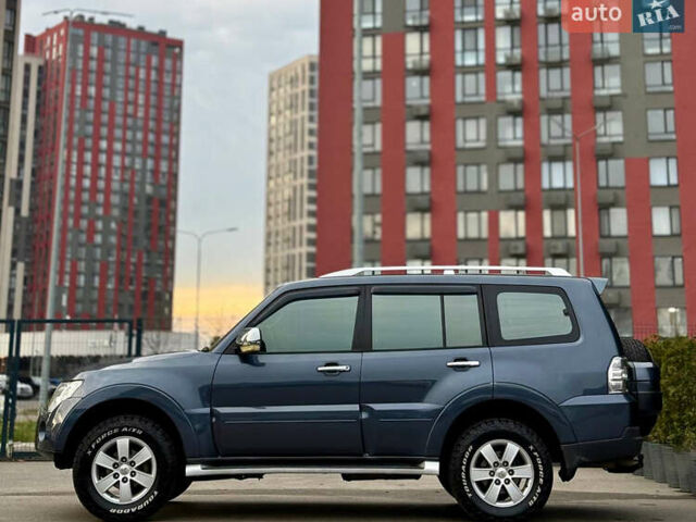 Серый Мицубиси Паджеро Вагон, объемом двигателя 2.97 л и пробегом 245 тыс. км за 9950 $, фото 1 на Automoto.ua