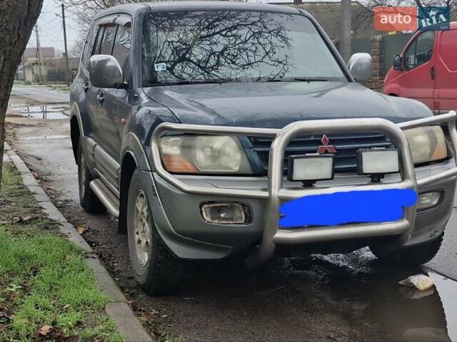 Зеленый Мицубиси Паджеро Вагон, объемом двигателя 3.2 л и пробегом 257 тыс. км за 3700 $, фото 1 на Automoto.ua