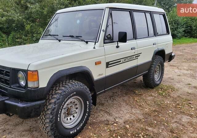 Белый Мицубиси Паджеро, объемом двигателя 2.95 л и пробегом 241 тыс. км за 7500 $, фото 1 на Automoto.ua