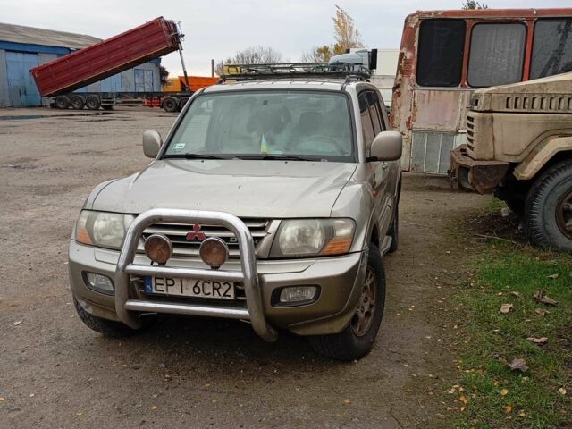 Міцубісі Паджеро 2005 у Каневе на Automoto.ua Бежевий Міцубісі Паджеро, об'ємом двигуна 0 л та пробігом 370 тис. км за 1425 $, фото 1 на Automoto.ua