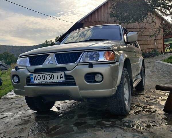 Бежевий Міцубісі Паджеро, об'ємом двигуна 3 л та пробігом 187 тис. км за 8900 $, фото 1 на Automoto.ua