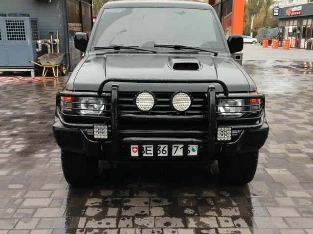 Черный Мицубиси Паджеро, объемом двигателя 2.8 л и пробегом 205 тыс. км за 5200 $, фото 1 на Automoto.ua