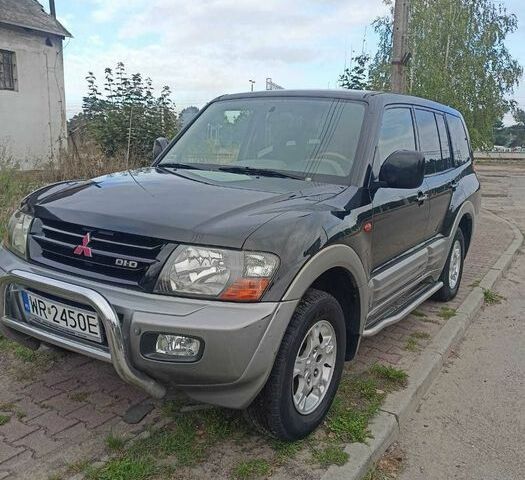 Чорний Міцубісі Паджеро, об'ємом двигуна 3.2 л та пробігом 300 тис. км за 1797 $, фото 1 на Automoto.ua