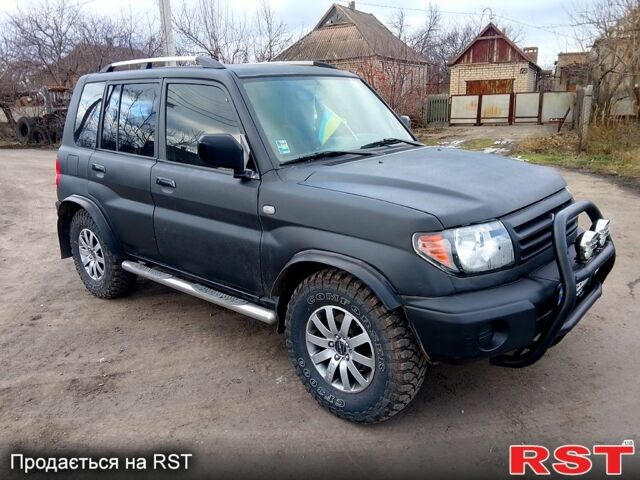 Чорний Міцубісі Паджеро, об'ємом двигуна 1.8 л та пробігом 230 тис. км за 5999 $, фото 1 на Automoto.ua