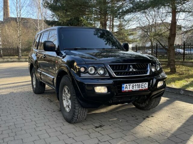 Черный Мицубиси Паджеро, объемом двигателя 3.5 л и пробегом 190 тыс. км за 5899 $, фото 1 на Automoto.ua