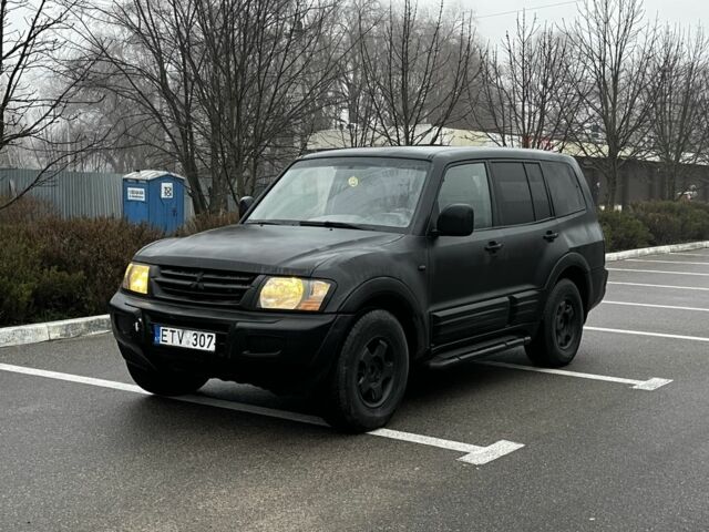Чорний Міцубісі Паджеро, об'ємом двигуна 3.2 л та пробігом 580 тис. км за 4200 $, фото 1 на Automoto.ua