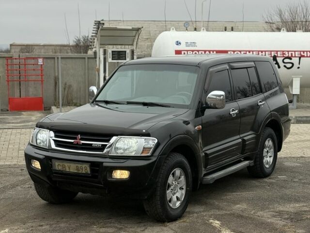 Черный Мицубиси Паджеро, объемом двигателя 0 л и пробегом 250 тыс. км за 3850 $, фото 1 на Automoto.ua