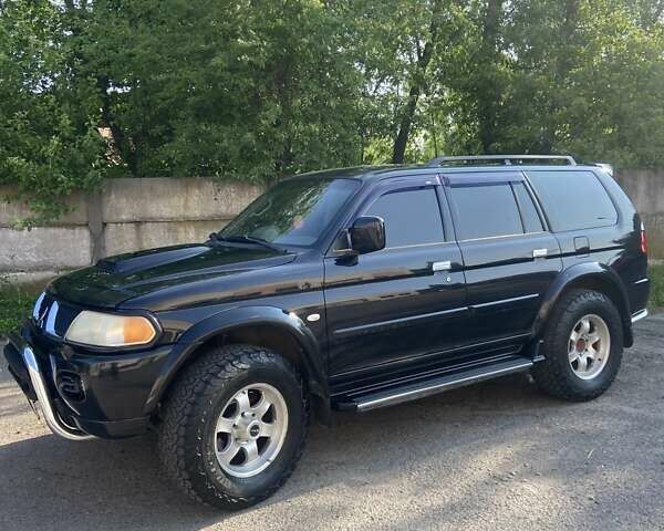 Чорний Міцубісі Паджеро, об'ємом двигуна 3 л та пробігом 276 тис. км за 8500 $, фото 1 на Automoto.ua