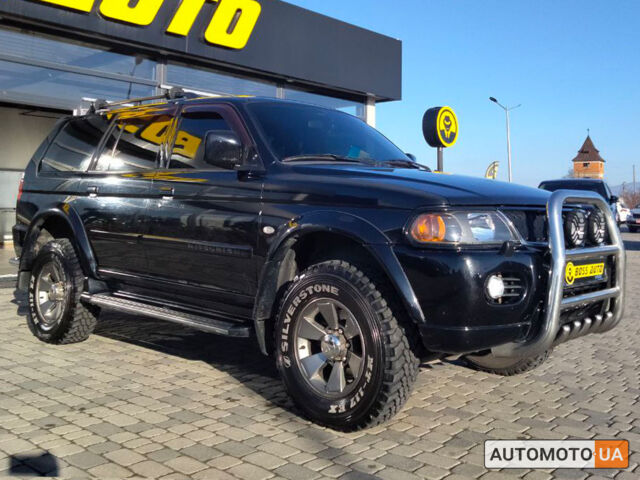 Чорний Міцубісі Паджеро, об'ємом двигуна 3 л та пробігом 270 тис. км за 10600 $, фото 1 на Automoto.ua