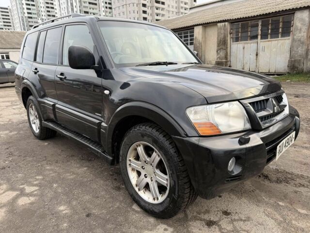 Черный Мицубиси Паджеро, объемом двигателя 3.2 л и пробегом 190 тыс. км за 4200 $, фото 1 на Automoto.ua