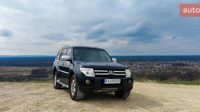 Чорний Міцубісі Паджеро, об'ємом двигуна 2.97 л та пробігом 235 тис. км за 11300 $, фото 1 на Automoto.ua