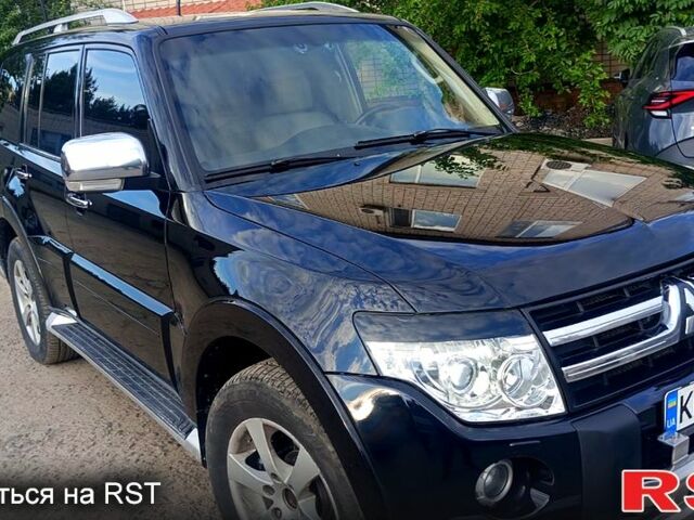 Черный Мицубиси Паджеро, объемом двигателя 3.2 л и пробегом 180 тыс. км за 14000 $, фото 1 на Automoto.ua