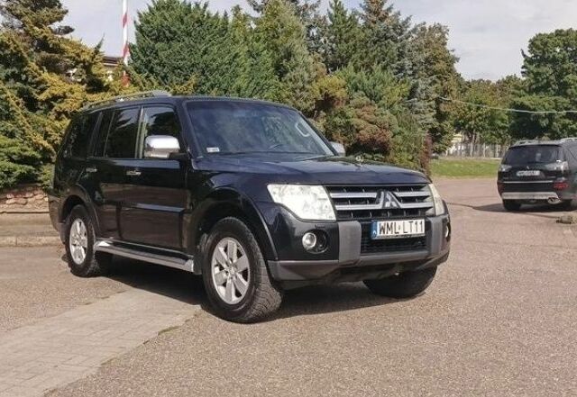 Чорний Міцубісі Паджеро, об'ємом двигуна 3.2 л та пробігом 265 тис. км за 5100 $, фото 1 на Automoto.ua
