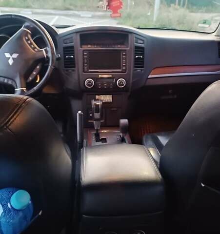 Коричневый Мицубиси Паджеро, объемом двигателя 3.2 л и пробегом 316 тыс. км за 17800 $, фото 1 на Automoto.ua