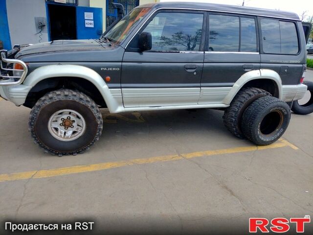 Міцубісі Паджеро, об'ємом двигуна 2.8 л та пробігом 248 тис. км за 5400 $, фото 1 на Automoto.ua