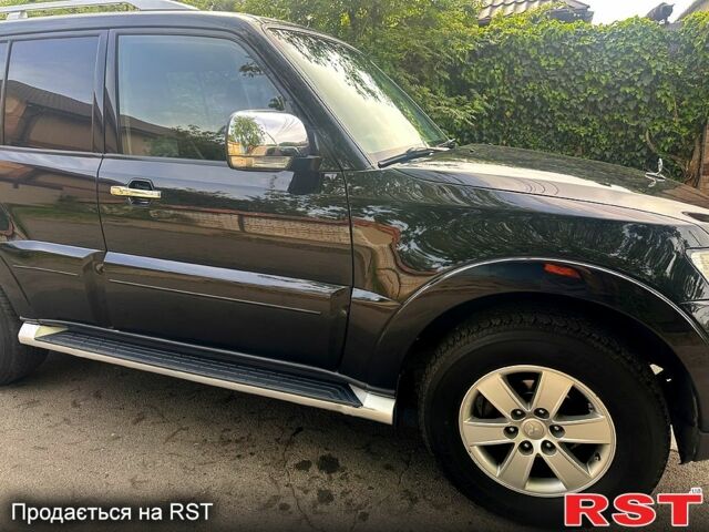 Міцубісі Паджеро, об'ємом двигуна 3 л та пробігом 127 тис. км за 12500 $, фото 1 на Automoto.ua