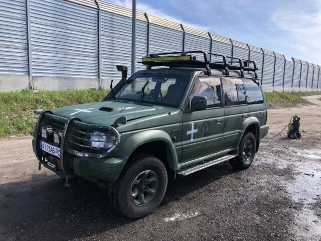 Серый Мицубиси Паджеро, объемом двигателя 2.8 л и пробегом 170 тыс. км за 1800 $, фото 1 на Automoto.ua