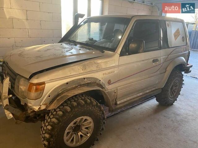 Сірий Міцубісі Паджеро, об'ємом двигуна 2.48 л та пробігом 180 тис. км за 6500 $, фото 1 на Automoto.ua