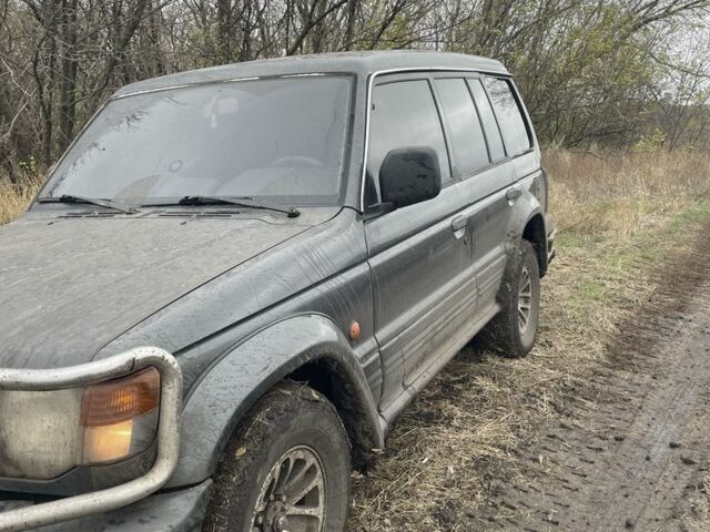 Міцубісі Паджеро 1996 у Краматорске на Automoto.ua Сірий Міцубісі Паджеро, об'ємом двигуна 2.5 л та пробігом 380 тис. км за 140000 $, фото 1 на Automoto.ua