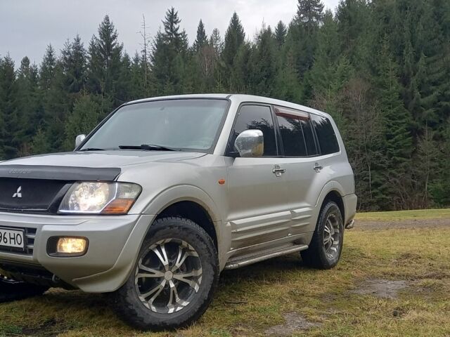 Сірий Міцубісі Паджеро, об'ємом двигуна 3.5 л та пробігом 316 тис. км за 7400 $, фото 1 на Automoto.ua