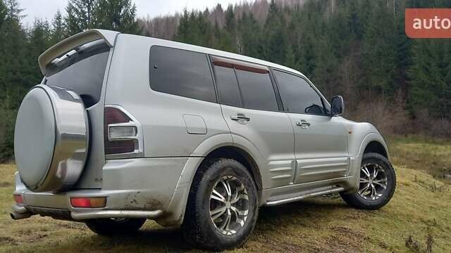 Серый Мицубиси Паджеро, объемом двигателя 3.5 л и пробегом 316 тыс. км за 7400 $, фото 1 на Automoto.ua