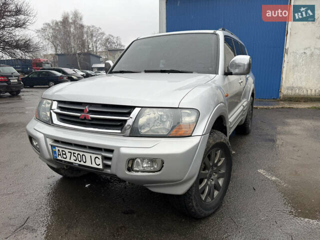 Сірий Міцубісі Паджеро, об'ємом двигуна 3.2 л та пробігом 354 тис. км за 8300 $, фото 1 на Automoto.ua