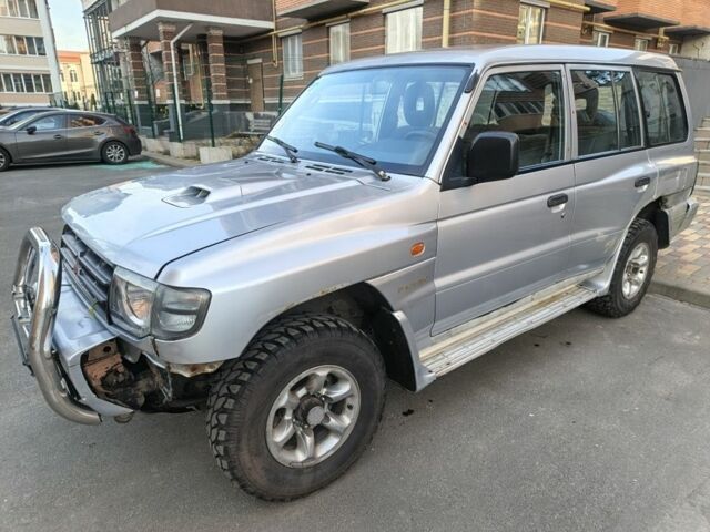 Сірий Міцубісі Паджеро, об'ємом двигуна 3 л та пробігом 380 тис. км за 3650 $, фото 1 на Automoto.ua