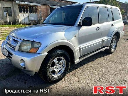 Серый Мицубиси Паджеро, объемом двигателя 3.2 л и пробегом 234 тыс. км за 5500 $, фото 1 на Automoto.ua