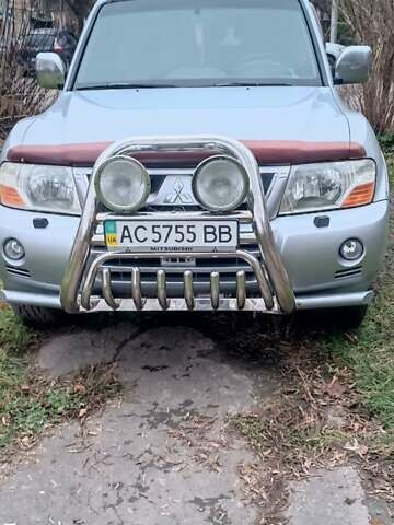 Сірий Міцубісі Паджеро, об'ємом двигуна 3.2 л та пробігом 277 тис. км за 8700 $, фото 1 на Automoto.ua