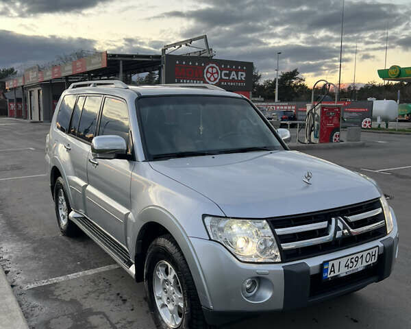 Серый Мицубиси Паджеро, объемом двигателя 2.97 л и пробегом 223 тыс. км за 11700 $, фото 1 на Automoto.ua