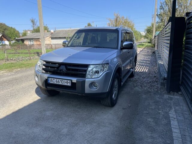 Сірий Міцубісі Паджеро, об'ємом двигуна 3 л та пробігом 253 тис. км за 12000 $, фото 1 на Automoto.ua