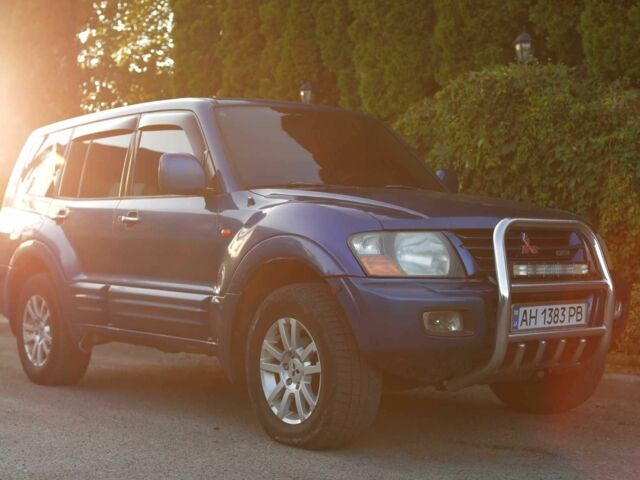 Синій Міцубісі Паджеро, об'ємом двигуна 3.5 л та пробігом 318 тис. км за 5500 $, фото 1 на Automoto.ua