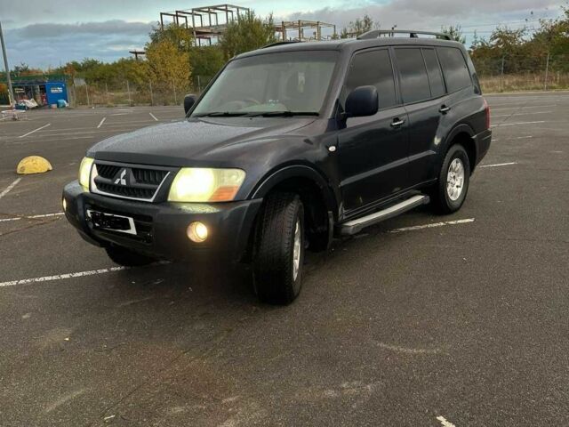 Синий Мицубиси Паджеро, объемом двигателя 3.2 л и пробегом 133 тыс. км за 5000 $, фото 1 на Automoto.ua