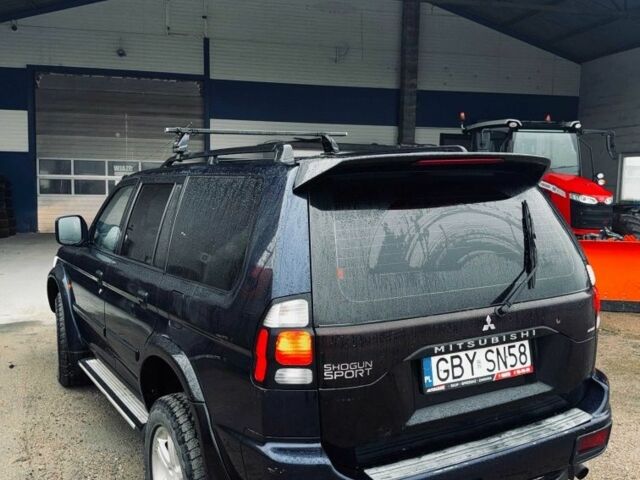 Синий Мицубиси Паджеро, объемом двигателя 2.5 л и пробегом 250 тыс. км за 2450 $, фото 1 на Automoto.ua