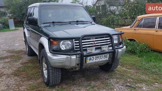 Зеленый Мицубиси Паджеро, объемом двигателя 2.8 л и пробегом 220 тыс. км за 6450 $, фото 1 на Automoto.ua