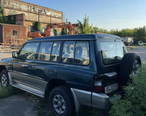 Зелений Міцубісі Паджеро, об'ємом двигуна 2.5 л та пробігом 172 тис. км за 5800 $, фото 1 на Automoto.ua