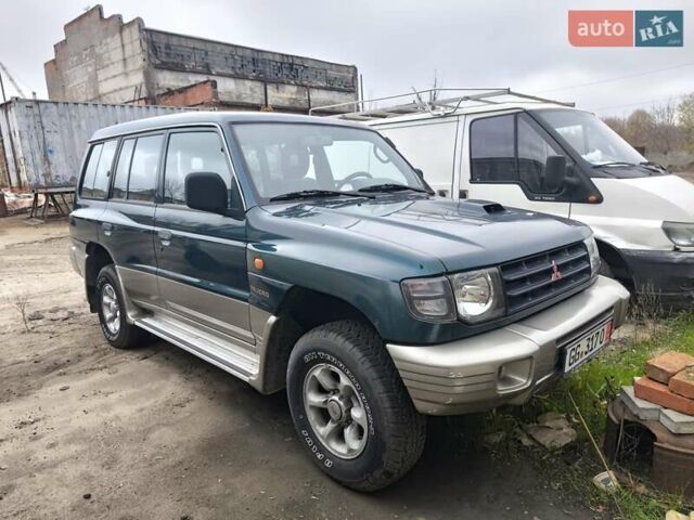 Зеленый Мицубиси Паджеро, объемом двигателя 2.5 л и пробегом 180 тыс. км за 6499 $, фото 1 на Automoto.ua