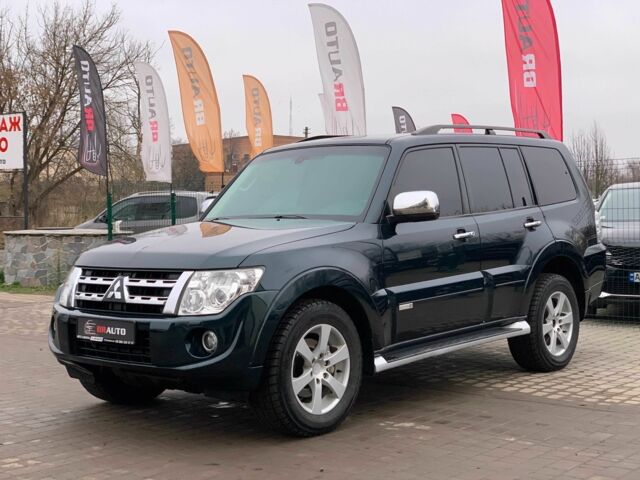 Зеленый Мицубиси Паджеро, объемом двигателя 3.2 л и пробегом 175 тыс. км за 22855 $, фото 1 на Automoto.ua
