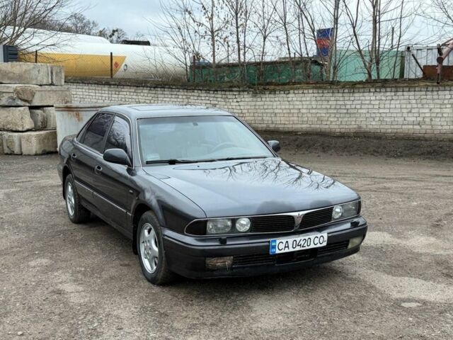 Серый Мицубиси Сигма, объемом двигателя 3 л и пробегом 185 тыс. км за 1550 $, фото 1 на Automoto.ua