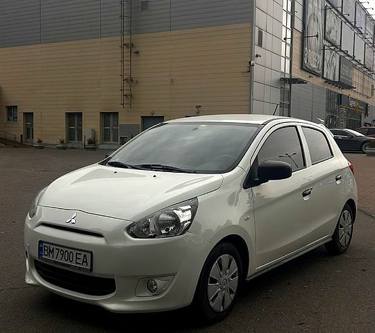 Белый Мицубиси Спейс Стар, объемом двигателя 1 л и пробегом 126 тыс. км за 6300 $, фото 1 на Automoto.ua