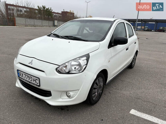 Білий Міцубісі Спейс Стар, об'ємом двигуна 1 л та пробігом 72 тис. км за 5600 $, фото 1 на Automoto.ua