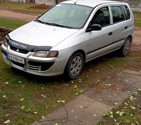 Мицубиси Спейс Стар, объемом двигателя 1.6 л и пробегом 350 тыс. км за 4000 $, фото 1 на Automoto.ua