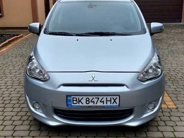 Серый Мицубиси Спейс Стар, объемом двигателя 1.2 л и пробегом 198 тыс. км за 6000 $, фото 1 на Automoto.ua