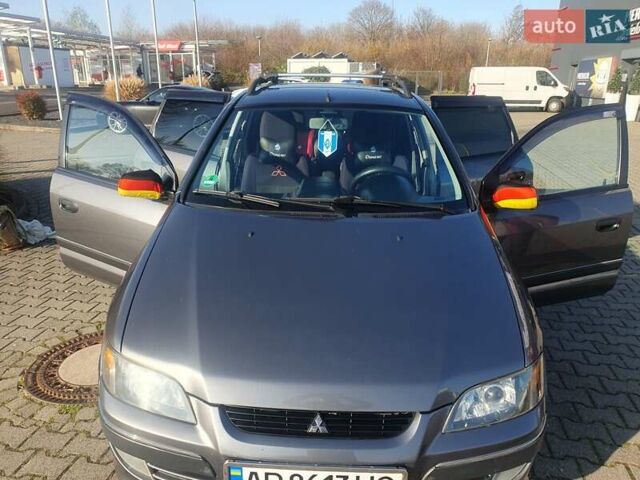 Серый Мицубиси Спейс Стар, объемом двигателя 1.6 л и пробегом 204 тыс. км за 1500 $, фото 1 на Automoto.ua