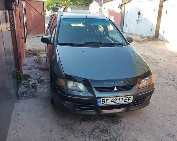 Сірий Міцубісі Спейс Стар, об'ємом двигуна 1.6 л та пробігом 227 тис. км за 3200 $, фото 1 на Automoto.ua