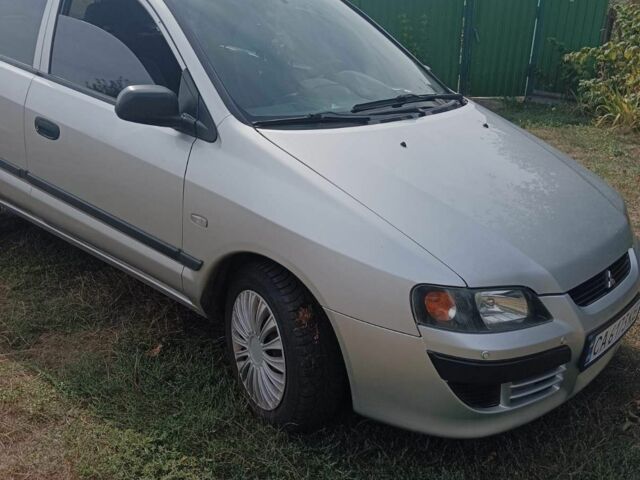 Серый Мицубиси Спейс Стар, объемом двигателя 1.6 л и пробегом 2 тыс. км за 4000 $, фото 1 на Automoto.ua